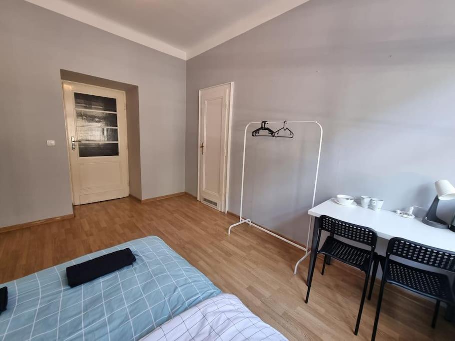 Fantastic Krk - Kr6 Room D クラクフ エクステリア 写真